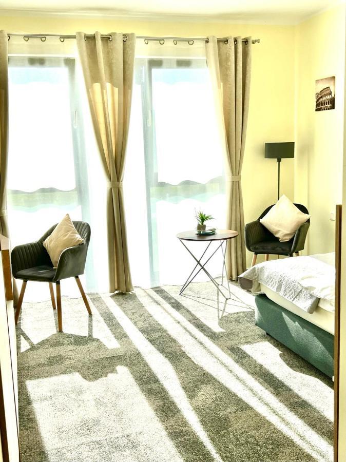 Likedaheim Apartments Rosbach vor der Hohe Ngoại thất bức ảnh