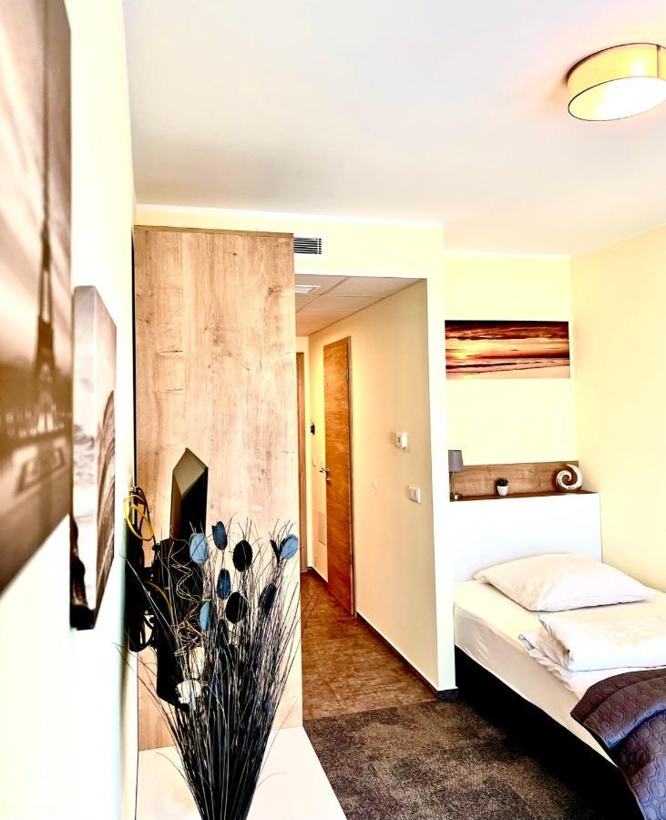 Likedaheim Apartments Rosbach vor der Hohe Ngoại thất bức ảnh